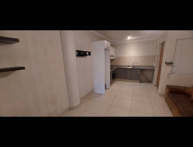 1 BEDROOM APARTMENT FOR SALE IN UMHLANGA RIDGE